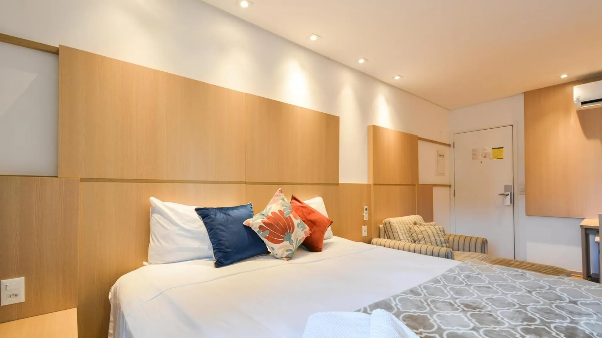 Luxy Room-Chacara Sto Antonio São Paulo 0*,  Brasilien